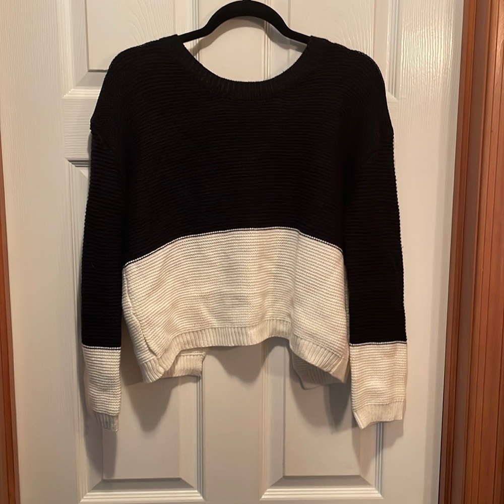 Love Tree open back sweater, size small